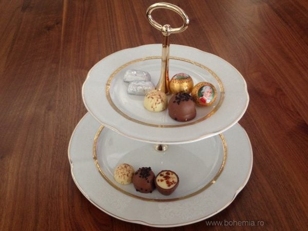 ETAJERA DIN PORTELAN CU 2 PLATOURI - BOLERO PRINCESS